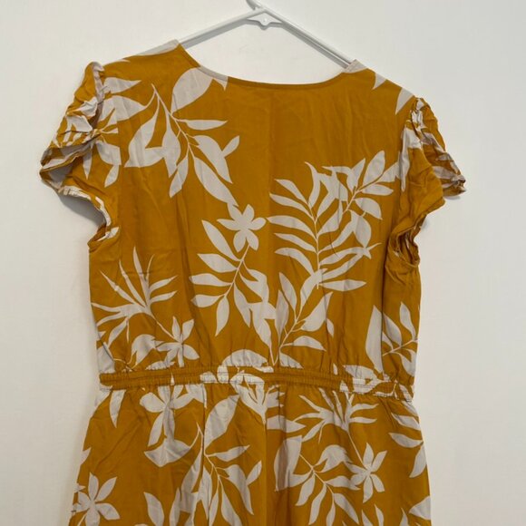 OLD NAVY Waist Defined V-Neck Dress Mustard Yellow White Floral Cap Sleeve Knee - Picture 12 of 14